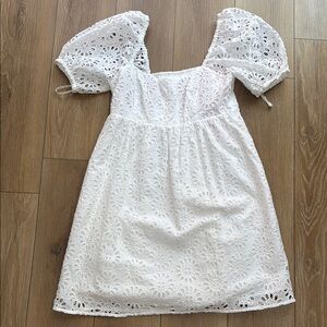 Lilly Pulitzer Kay Short Sleeve Eyelet in Resort White Oversized Pinwheel Eyelet